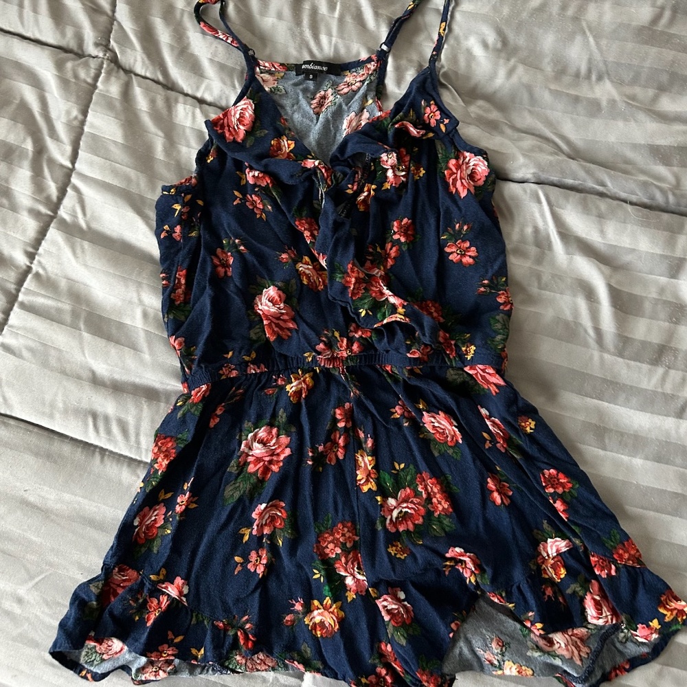 Floral Romper (size S)